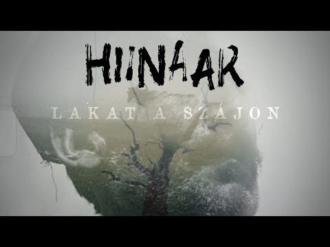 Hiinaar - Lakat a szájon